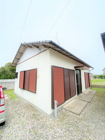 九十九里小関貸家2号棟