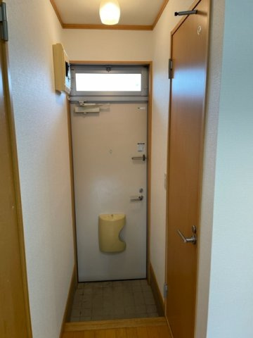 【玄関】 | みどりヶ丘ハイツ