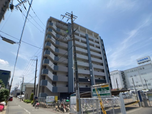 アールパンション高井田の外観