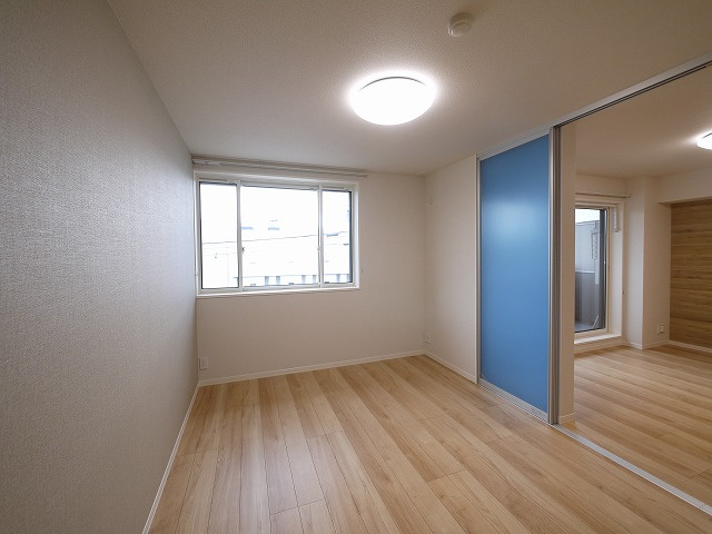 シャーメゾンＡＶＡＮＣＥの内装|明るい色調の室内です