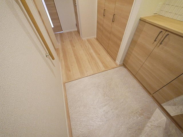 シャーメゾンＡＶＡＮＣＥの玄関|ゆったりとした玄関です