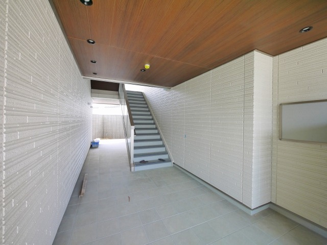 シャーメゾンＡＶＡＮＣＥのエントランス|建物の内部です