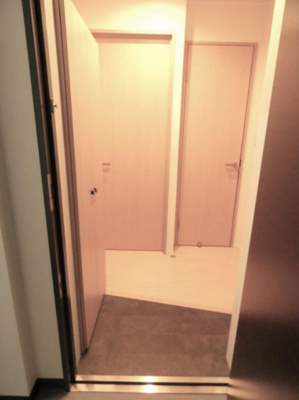 【玄関】 | TATSUMIビル