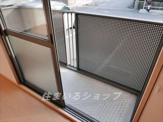広島市安佐北区亀山２丁目のアパートのバルコニー