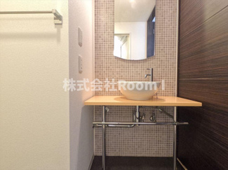 【洗面所】 | プライムアーバン堺筋本町 | 忙しい朝には欠かせない洗面所です