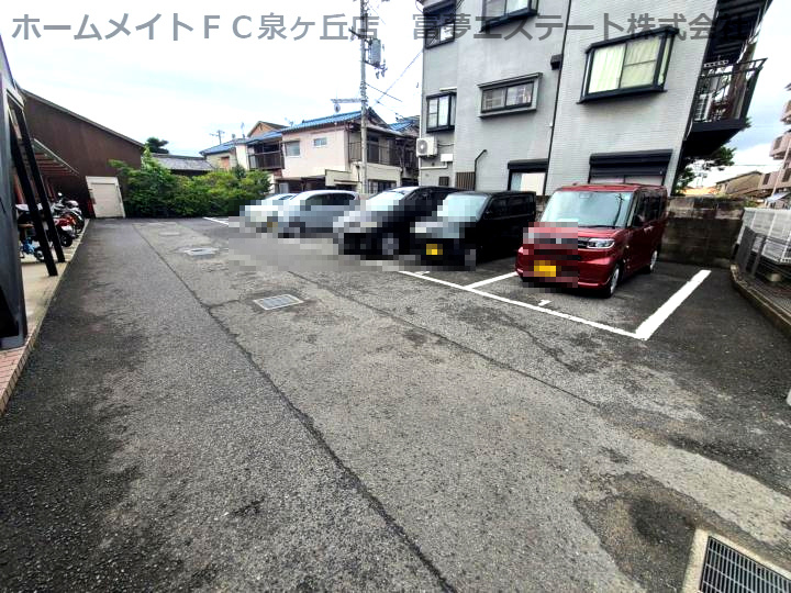 エーワン池浦の駐車場