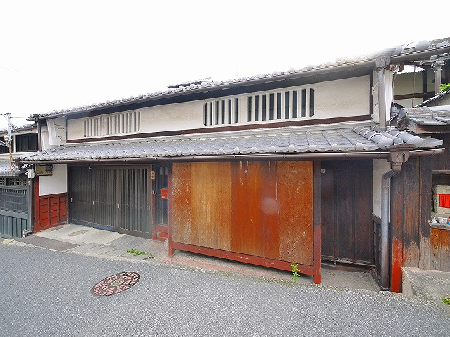 鳴川町古民家物件の外観