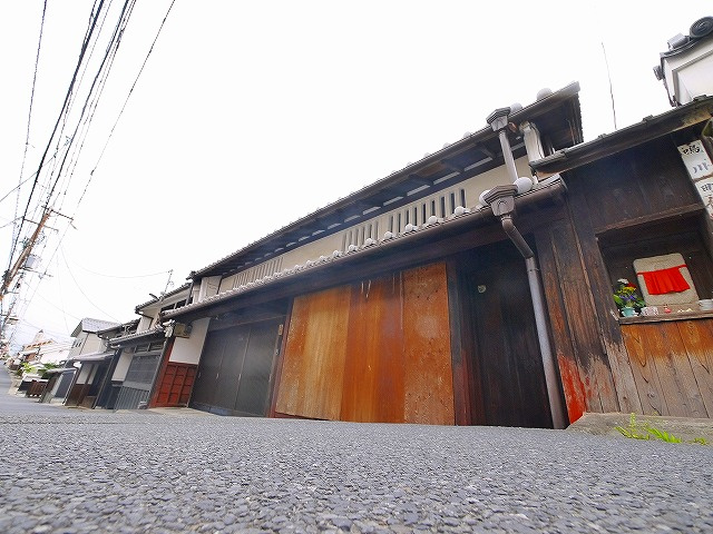 鳴川町古民家物件の外観