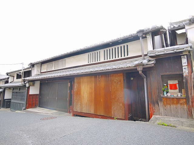 鳴川町古民家物件の外観