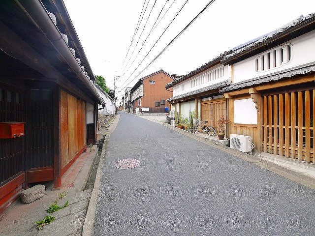 鳴川町古民家物件の周辺