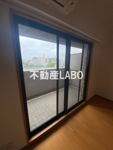 リーガル弁天町Ⅱのバルコニー