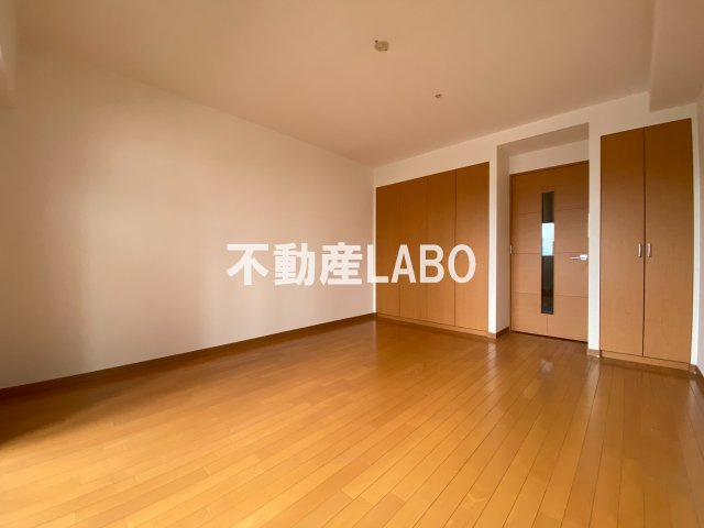 リーガル弁天町Ⅱの居間・リビング