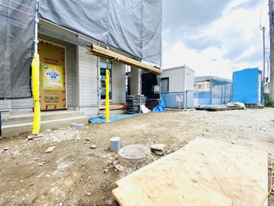 【駐車場】 | ♪陽当たり抜群♪藤沢市下土棚／仲介手数料不要／新築一戸建1棟 | しっかりカースペース２台あり！家族常用でも来客用があってもとっても便利ですね！