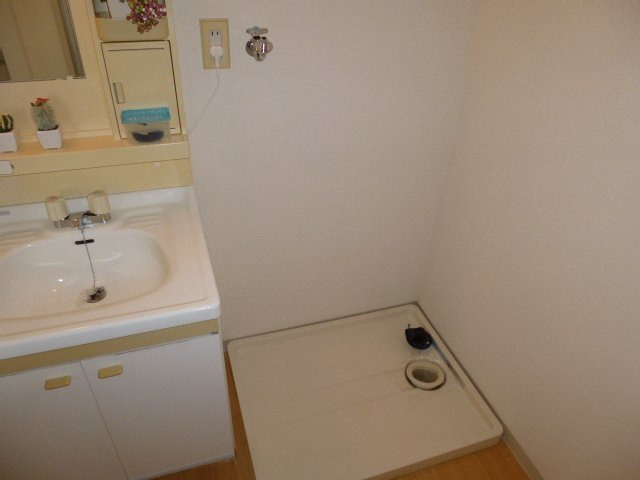 フレグランス羽島台のその他|洗濯機置き場