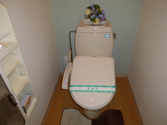 フレグランス羽島台のトイレ|シャワー付きトイレ