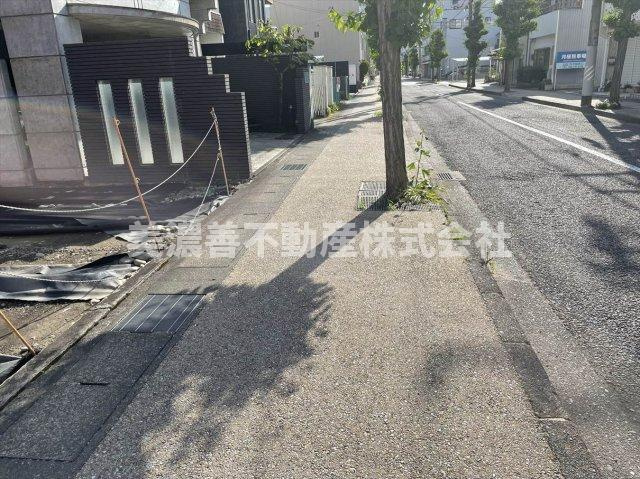 ５８９１４　岐阜市桜通土地の前面道路含む現地写真