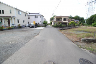 【前面道路含む現地写真】 | 狭山市入間川　建築条件なし売地　「狭山市駅」バス10分　敷地182坪　【富士見小学区】