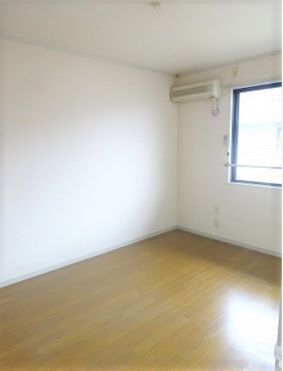 アーバンライフ津福の洋室|使い勝手のいい洋室です