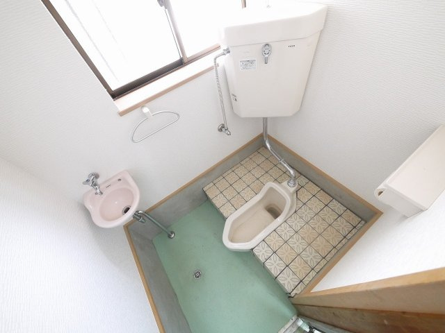 領内商会ビルのトイレ