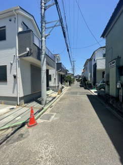 【前面道路含む現地写真】 | 前面道路（南側）