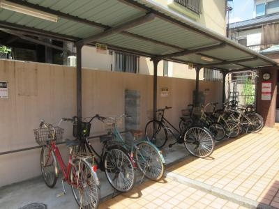 ドーム平野の駐車場|駐輪場