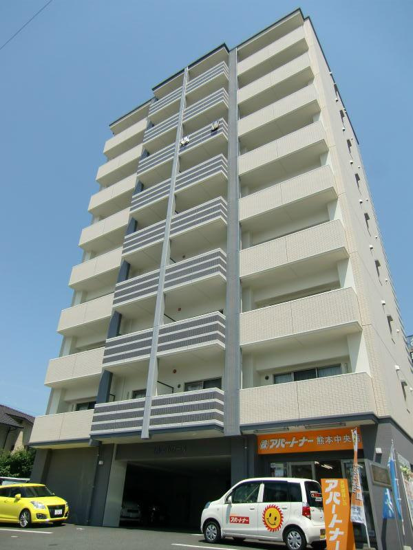 熊本市中央区本荘６丁目の賃貸マンションの駐車場
