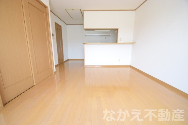 【居間・リビング】 | こちらのリビングで趣味の時間をお楽しみください