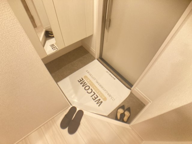 アクシス八幡の玄関