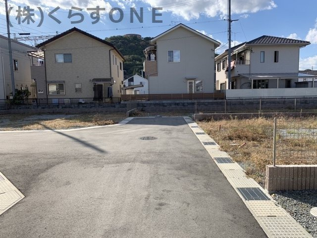 【前面道路含む現地写真】 | 太子町立岡III期／7区画