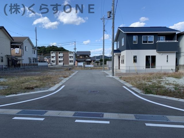 【前面道路含む現地写真】 | 太子町立岡III期／7区画