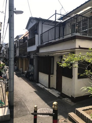 【前面道路含む現地写真】 | 北区本庄東１丁目売土地（建付地)