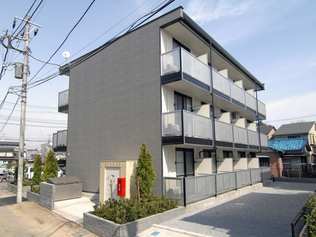 レオパレス第５いずみの外観