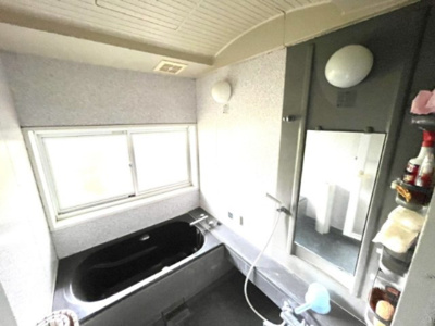 【浴室】 | 渋川市中郷　中古戸建 | 1.25坪！広々としたお風呂です♪