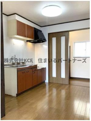 けやき荘 B棟のキッチン|コンパクトなキッチンで掃除もラクラク