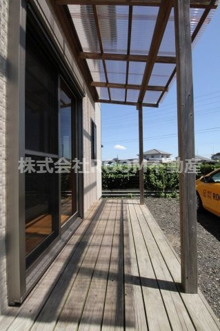 T´Ｓ　ＳＱＵＡＲＥのバルコニー|外からの目が気にならないバルコニーで洗濯物が干せます