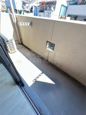 【バルコニー】 | Loisir Kusunoki | お洗濯にも便利なバルコニー付き