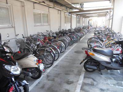 リエス西院の駐車場|駐輪場