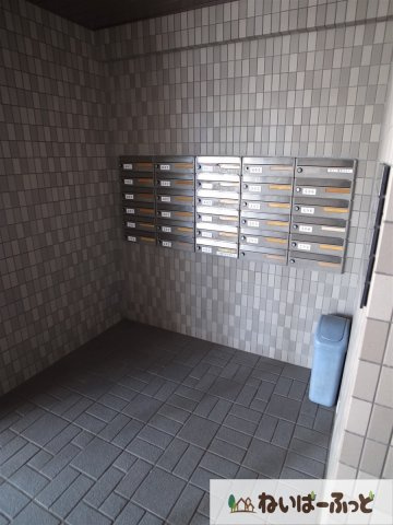 【その他共用部分】 | 明生ビル | 外出時にポストのチェックを。