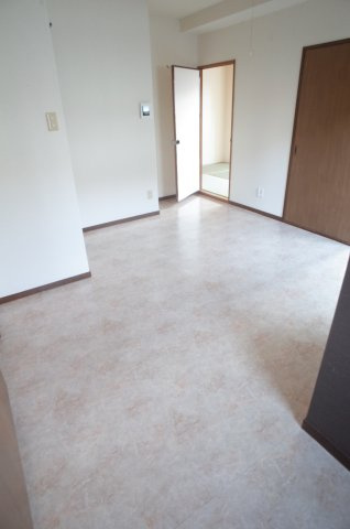 【居間・リビング】 | 明生ビル