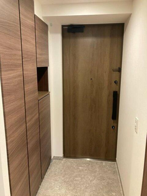 プラウドタワー小岩ファーストの玄関