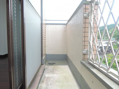 【バルコニー】 | フローレ長谷川