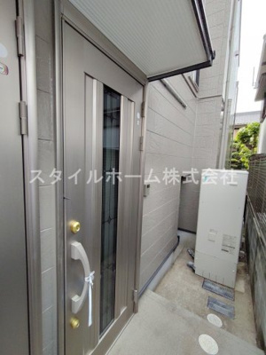 【玄関】 | コーポ・ラピッシュビレッジ