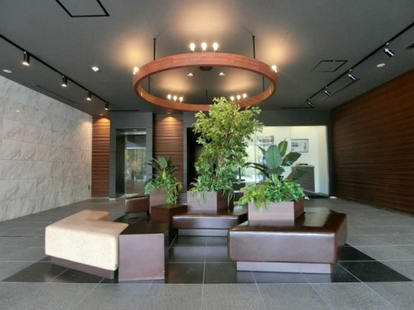 リヴァリエＢ棟（川崎区港町）のエントランス|建物の内部です