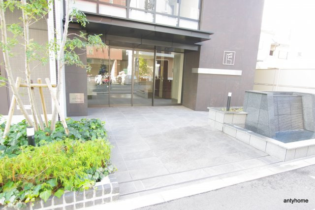 エステムコート新大阪11リンクス　仲介手数料無料のエントランス