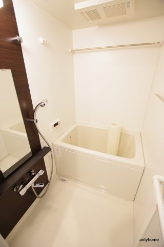 エステムコート新大阪11リンクス　仲介手数料無料の浴室