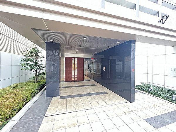 レクセルガーデン川崎殿町 （川崎区殿町1丁目）のエントランス|毎日通るエントランスはこのようになっています