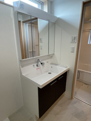 【独立洗面台】 | ル・リオン芳川