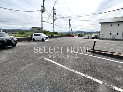 【駐車場】 | オーキットコートC棟 | カースペースがあります