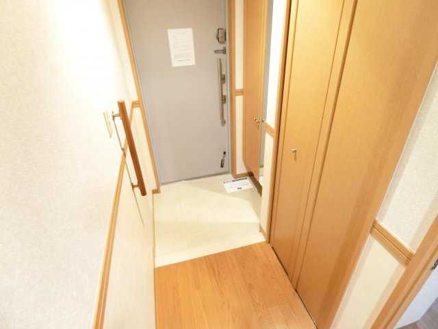 シャルマン和泉の玄関