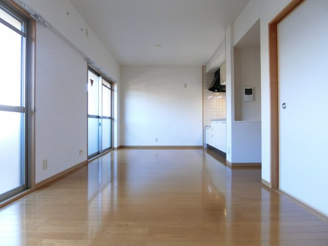 シャルマン和泉の居間・リビング